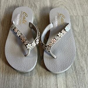 Cali From Skechers Yoga FoamFloral Sandals(Light purple)